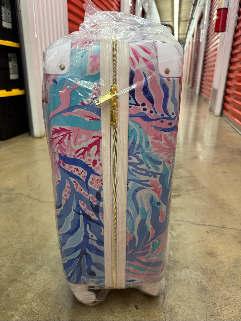 Lilly Pulitzer Rolling Hard Top Carry-On Suitcase - Picture 2 of 5
